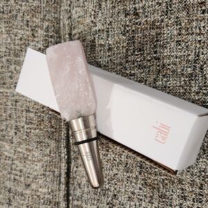 CAbi wine stopper